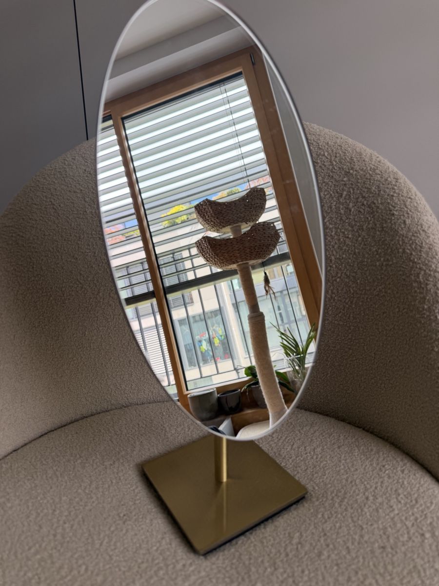 Specchi: Petit miroir de coiffeuse sur pied  – Usato da Genève venduto da luc_5829 3