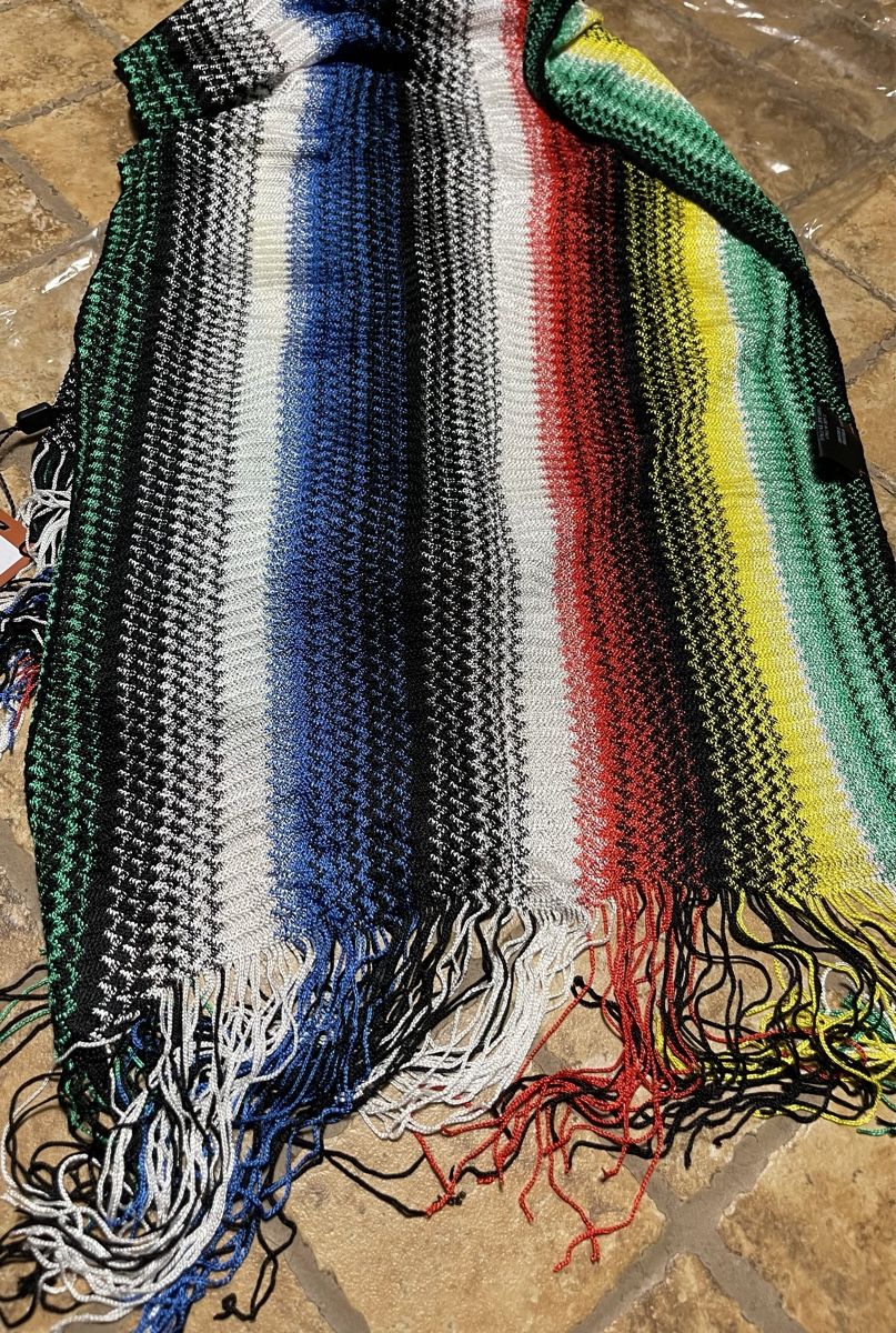 Missoni Foulard & Sciarpe: Chic Sciarpa Missoni originale,nuova -etichetta,multicolore – Nuovo e nell'imballaggio originale da Gordevio venduto da LanaZimm 2