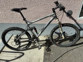 VTT tout suspendu Canyon taille L occasion bon état