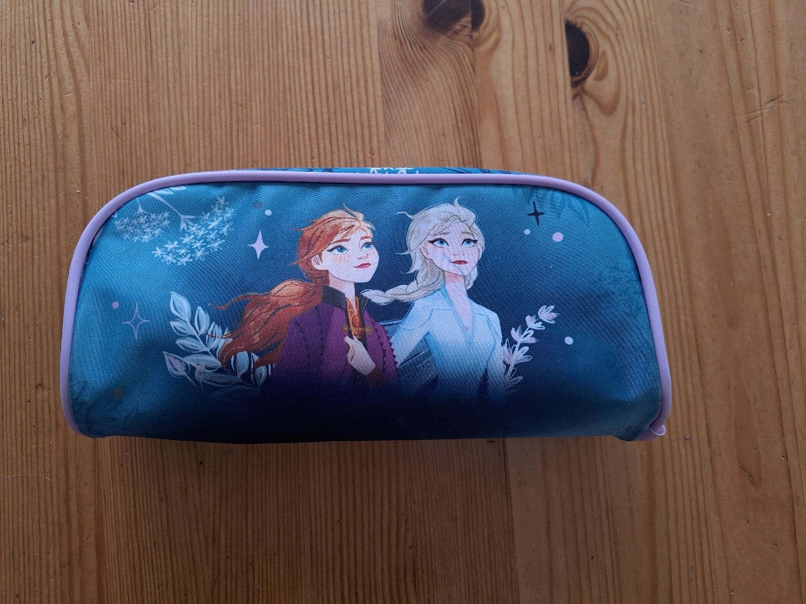 Schüler-Etuis: Frozen-Etui – Gebraucht aus Aesch BL von ChezToKa