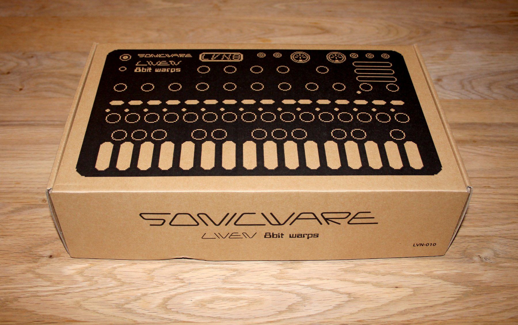 Strumenti musicali: Sonicware Liven 8bit Warps - Kickstarter Edition – Nuovo e nell'imballaggio originale da Münchenbuchsee venduto da Chaoo