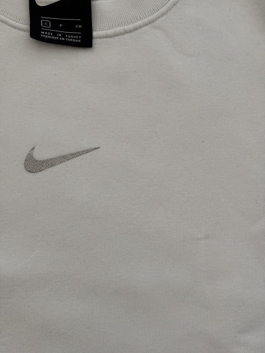 Nike Maglioni & Felpe: Nike Pullover Grösse S Weiss mit farbigen Ärmel – Usato da Fehraltorf venduto da lea_9bt5 3