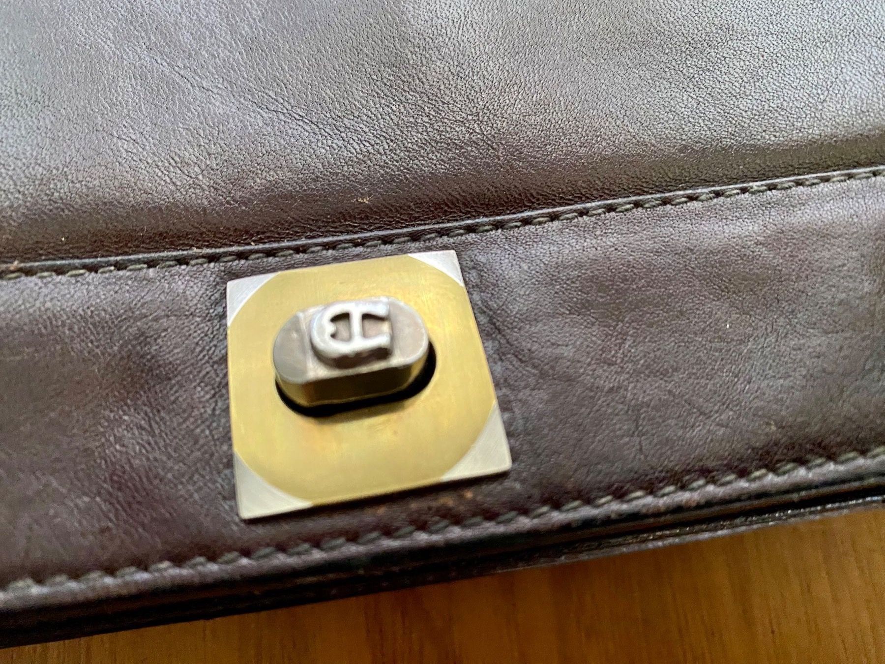 Aigner Borse da donna: Aigner Clutch / Handtasche – Usato da Rorbas venduto da tun_m7fz 1
