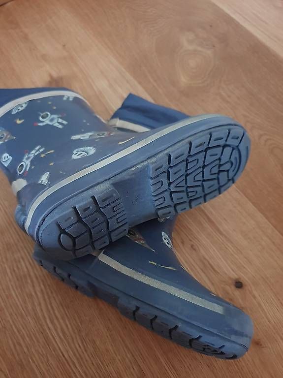 Scarpe per ragazzi: Gummistiefel Grösse 26/27 – Usato da Klosters venduto da an14 1