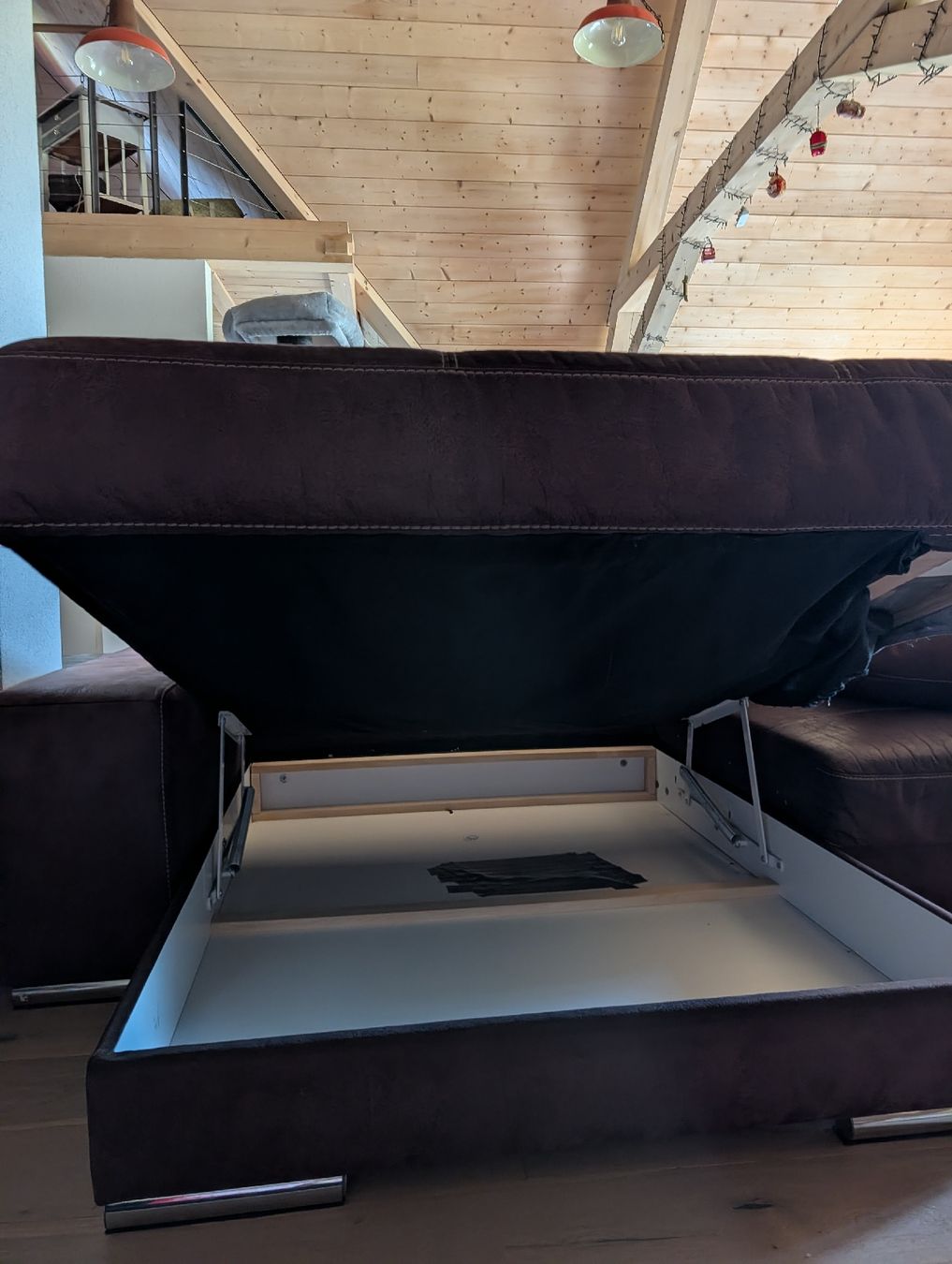 Sofas: Ecksofa mit Schlaffunktion – Gebraucht aus Wangen an der Aare von desilvam 1