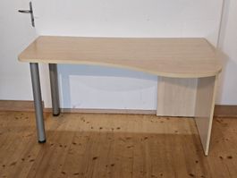 Eckschreibtisch