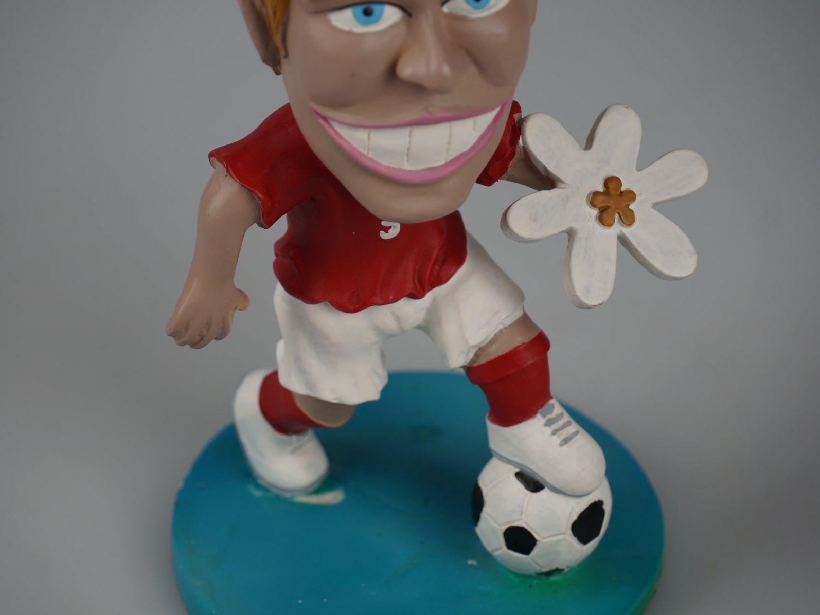 Figuren: Schweizer Fussballspieler Figur – Gebraucht aus Rüti ZH von Restwert_Rueti_ZH 3