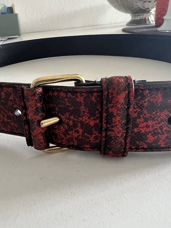 Gürtel: Prada Gürtel Damen – Gebraucht aus Basel von elsternnest 1