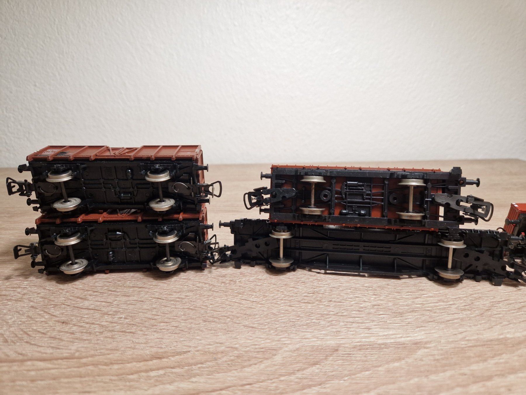 Märklin Modellini di ferrovie: 6 x Güterwagen H0 (P) – Usato da St-Aubin-Sauges venduto da Lo_Go 3