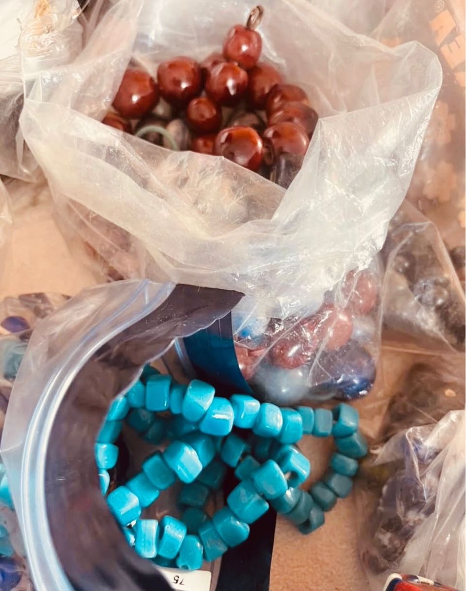 Kit bricolage: Basteln: Mosaiksteine, Perlen, Schmuckteile, Makramee Set – Nuovo (secondo la descrizione) da Liestal venduto da esr_9y9c 3