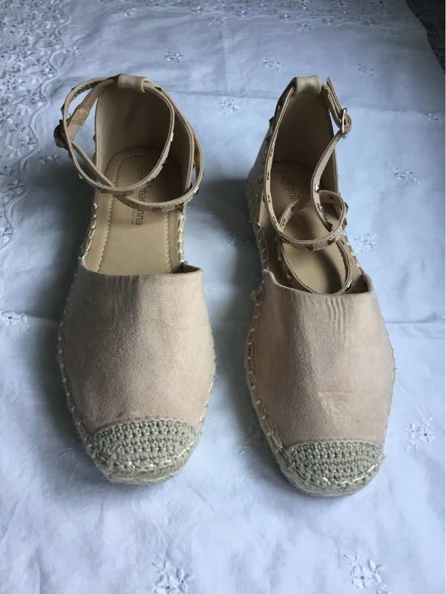 Chaussures femmes: Hellbeiger Sommerschuh – Neuf avec emballage d'origine à Uitikon-Waldegg par Dmelchionna