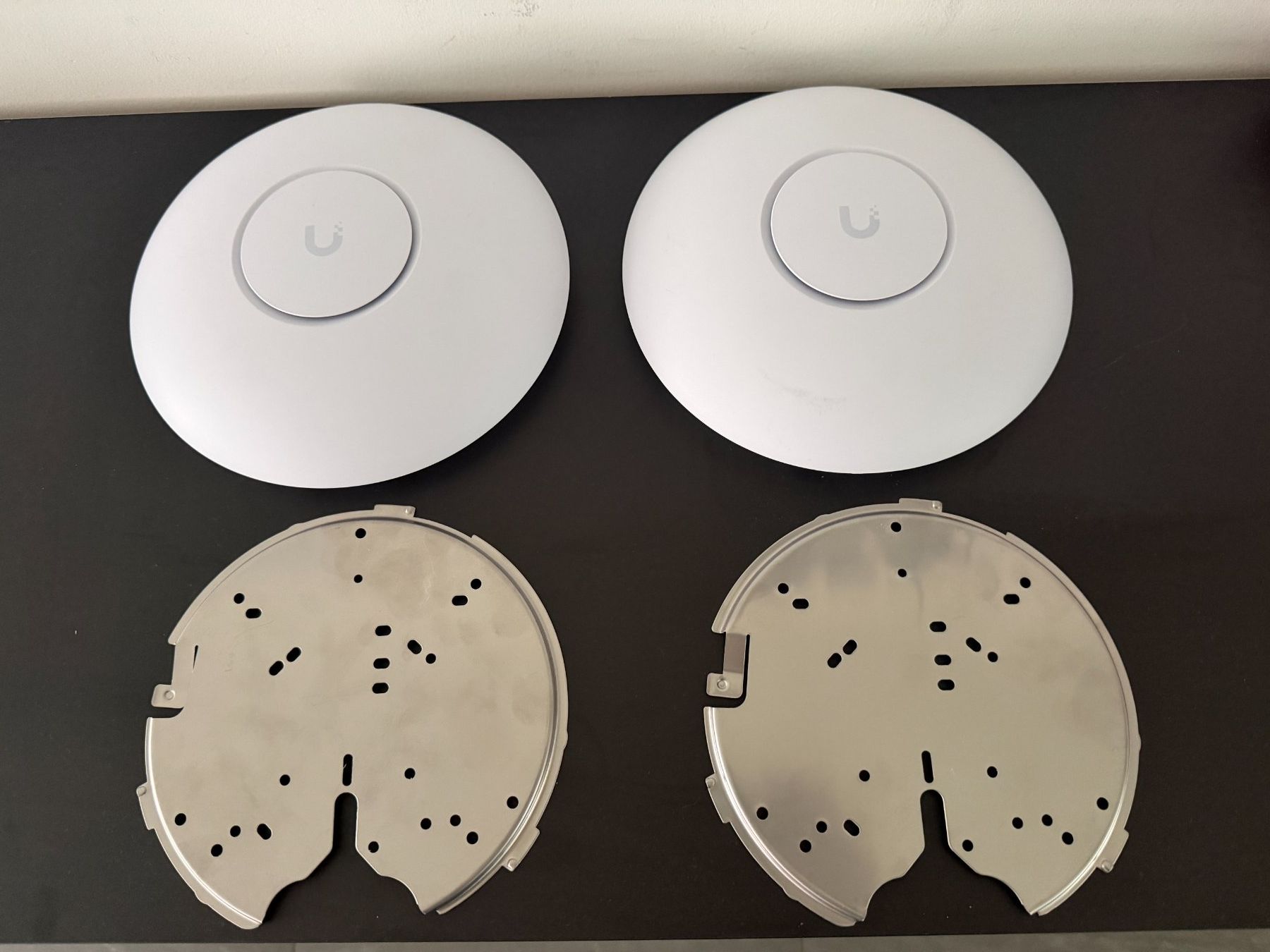 WiFi: 2x Ubiquiti Access Point U7-Pro UniFi U7 Pro – Usato da Lugano venduto da APX24
