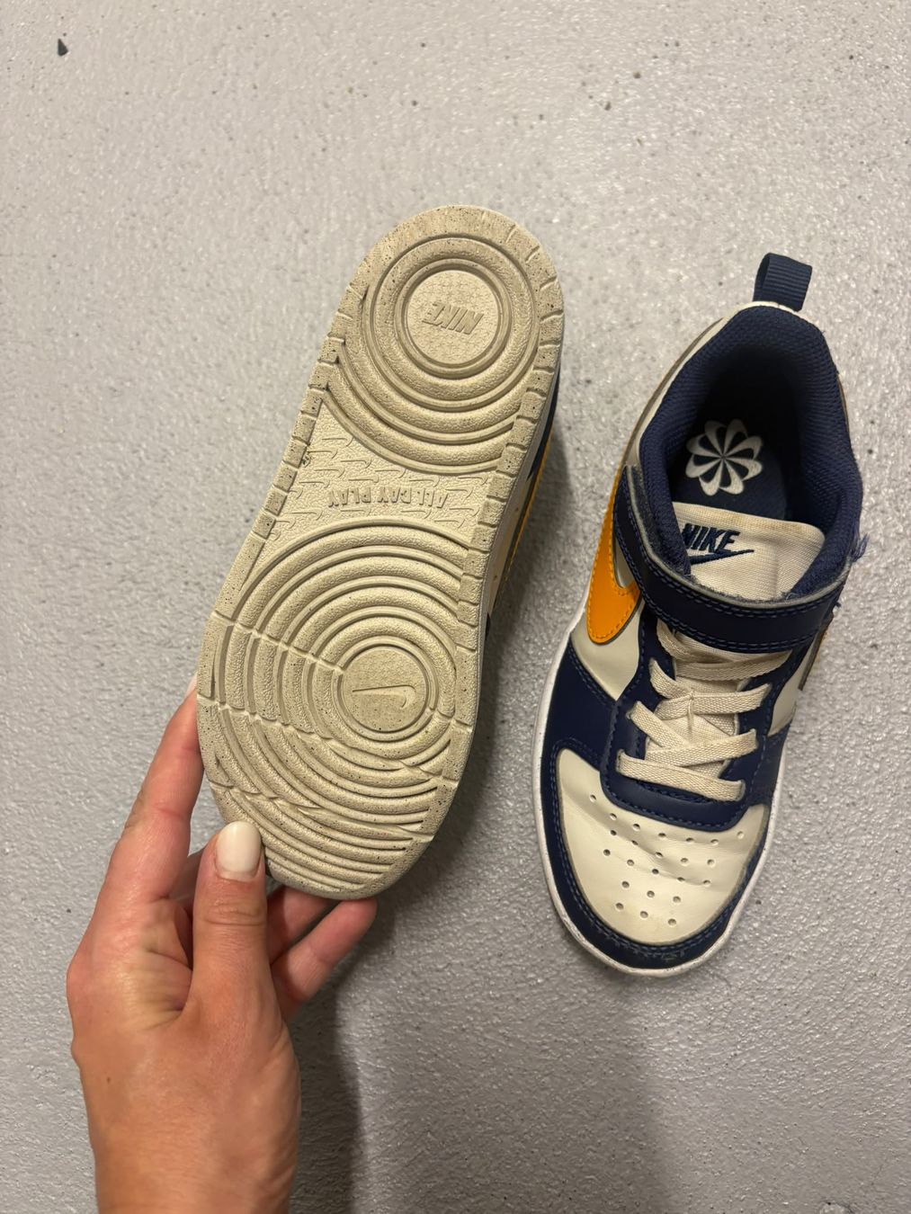 Nike Scarpe per ragazzi: Nike Schuhe – Usato da Stäfa venduto da Armin_Dervic 3