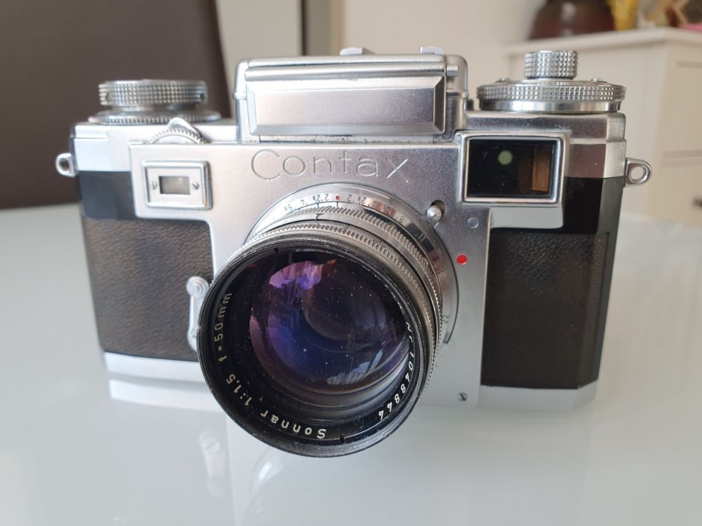 Lot 98 - A Zeiss Ikon Contax IIIa Rangefinder Camera