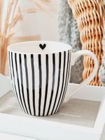 Tasse mit Streifen