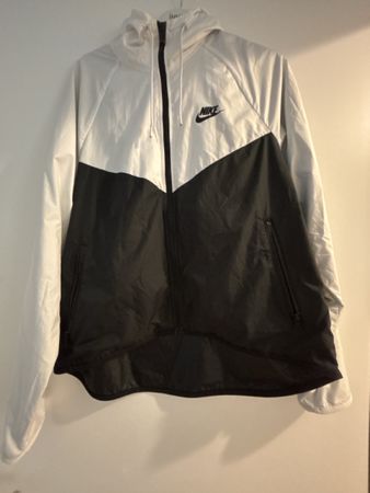 Nike Regenjacke - S 