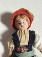 Herziges „ Biedermeier „ Püppchen