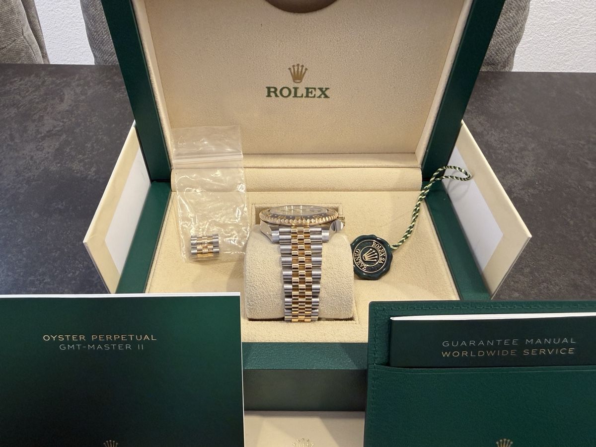 Rolex Orologi: Rolex GMT-Master II Zombie, 11/2023 – Usato da Bütschwil venduto da tnelb23 4