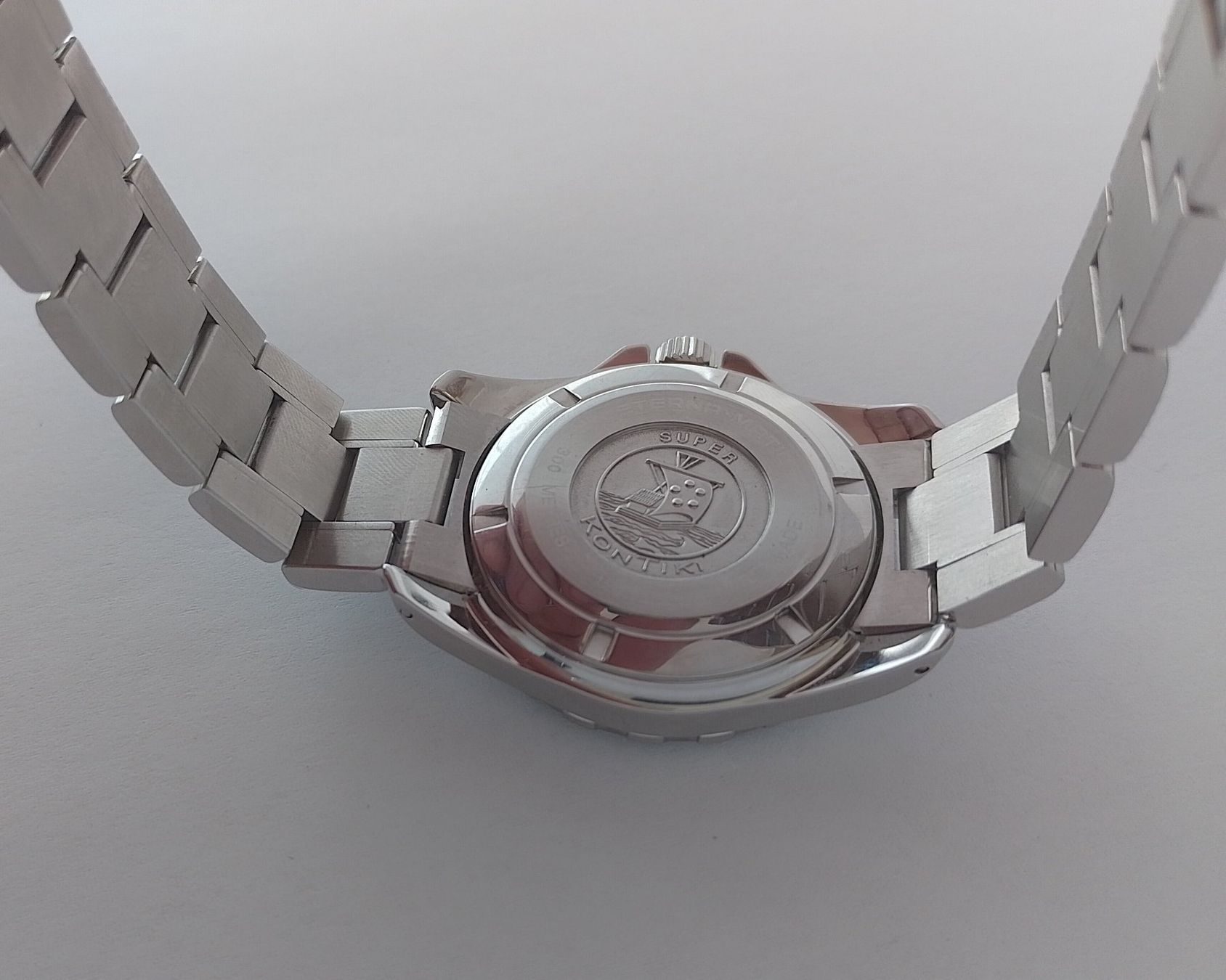Eterna Uhren: Eterna-Matic Super KonTiki Chronometer 300M (Ref. 1576.41) – Gebraucht aus Basel von Givens_Watches 9