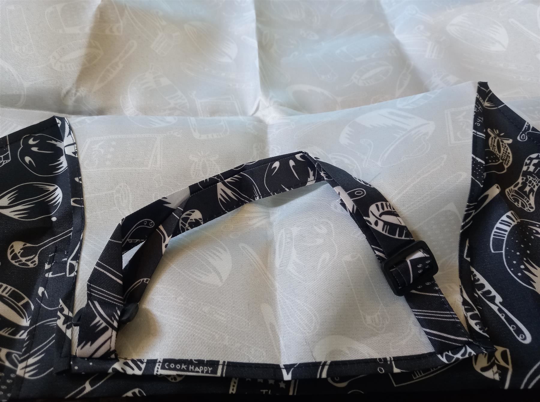 Grembiuli: 3x Küchenschürze / Tablier de cuisine – Nuovo e nell'imballaggio originale da Lausanne venduto da NOVA-STORE 5