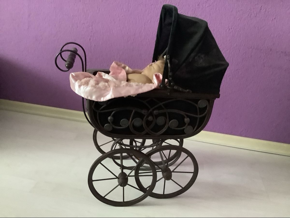 Carrozzine per bambole: Puppenwagen – Usato da Buchs AG venduto da happy1966 3