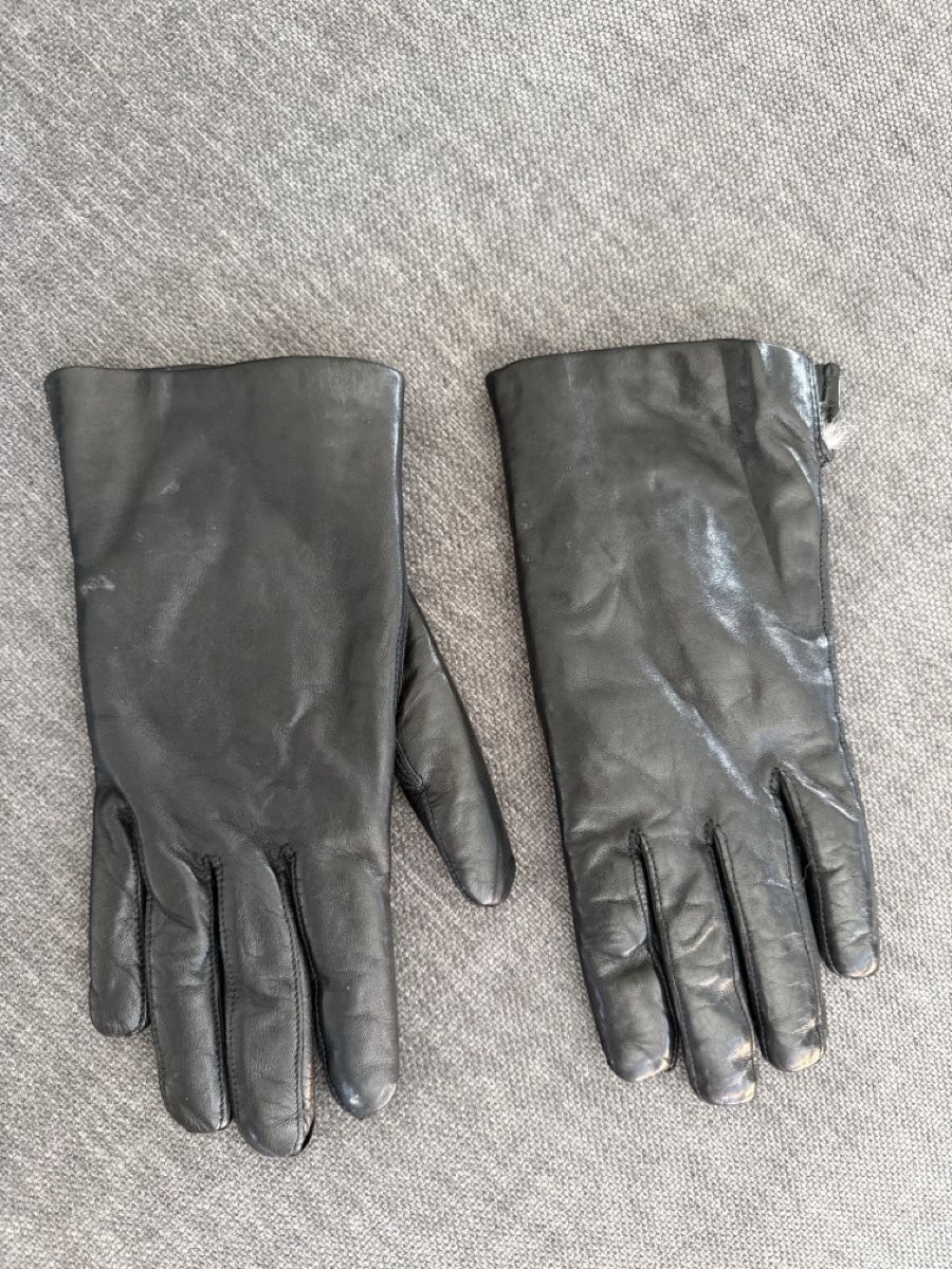 Guanti & manicotti: Lederhandschuhe gefüttert – Usato da Euthal venduto da Rahel213