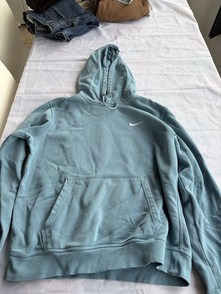 Nike Maglioni & Felpe: Sweat à capuche bleu Nike – Usato da Pully venduto da ari_78pk