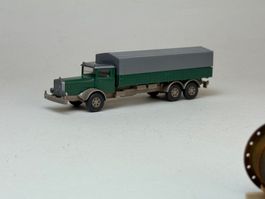 Wiking Mercedes 10000 Pritschenlastwagen patinagrün