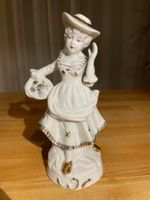 Porzellan Figur Frau