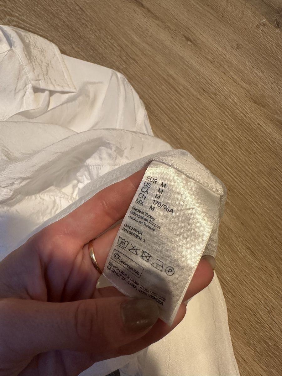 H&M Camicette: H&M Shirt White Size M Used – Usato da Zürich venduto da Isabella123 3