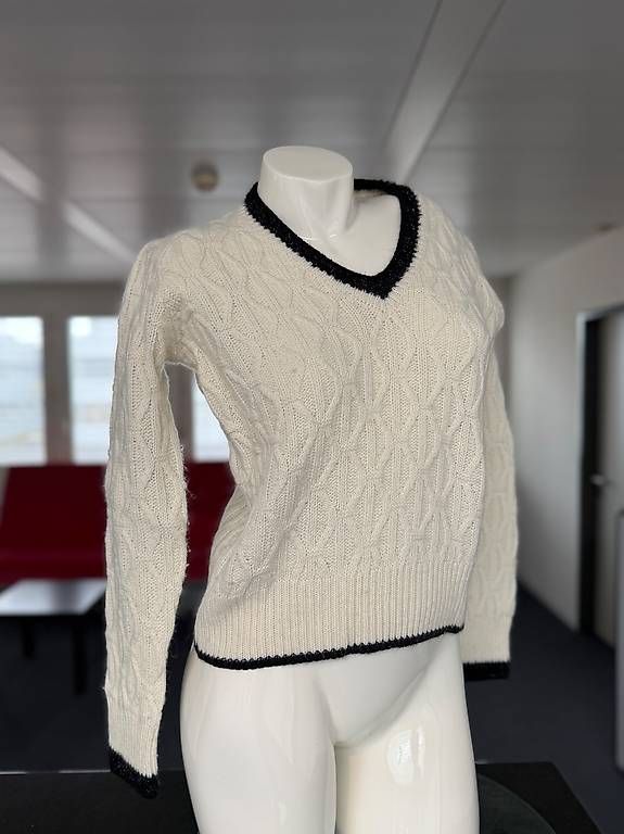 Maglioni & Felpe: Weisser Zopfmuster Pullover Liu Jo – Usato da Steinhausen venduto da deikoon