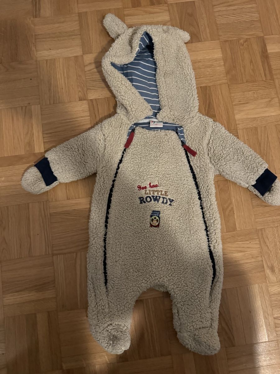 Completi: Baby Winteranzug Grösse 62 – Usato da Zürich venduto da MaSte