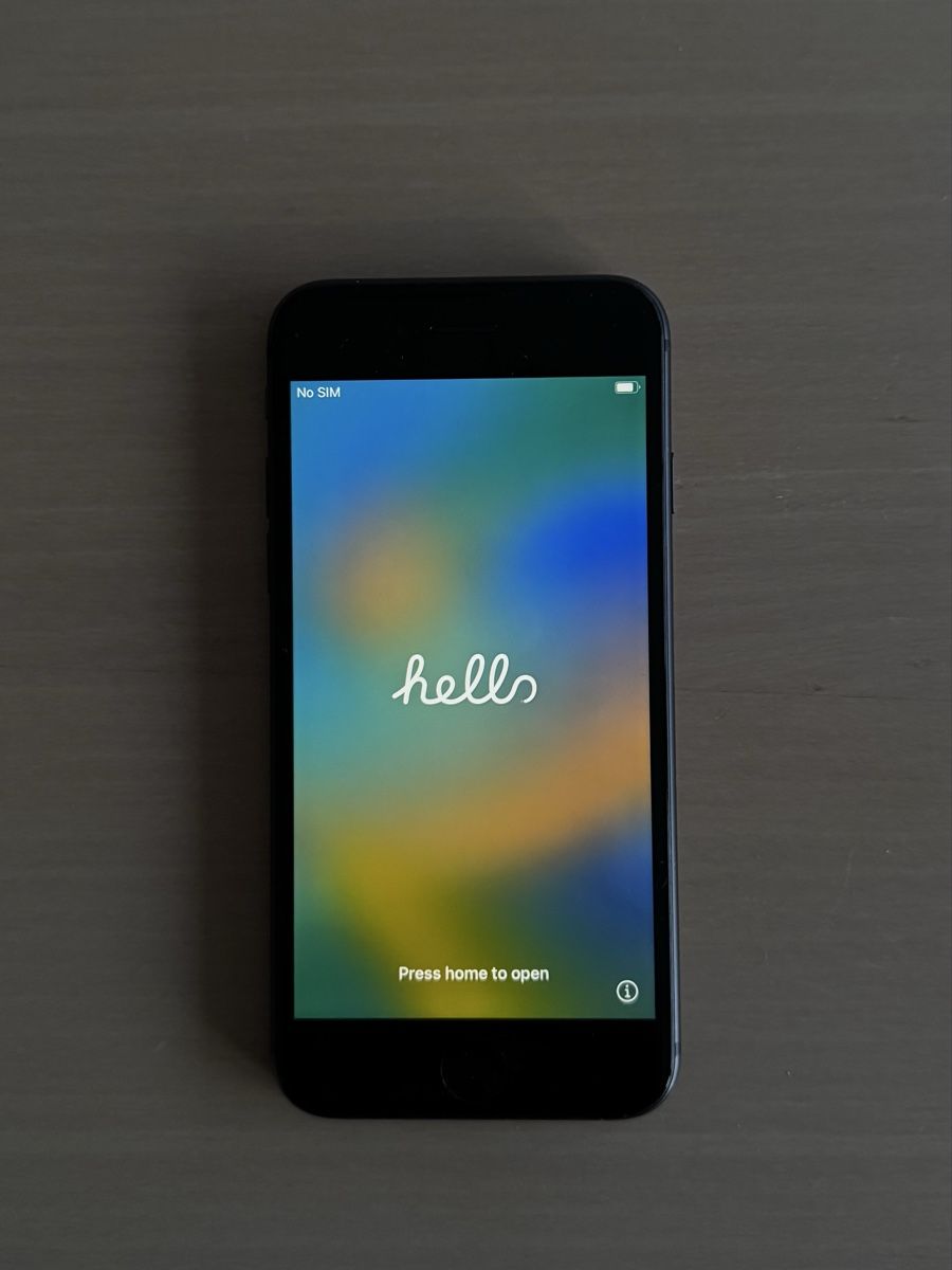 Apple Telefoni cellulari / Smartphones: iPhone 8 64GB Space Grey – Usato da Posieux venduto da dav_nsx8 1