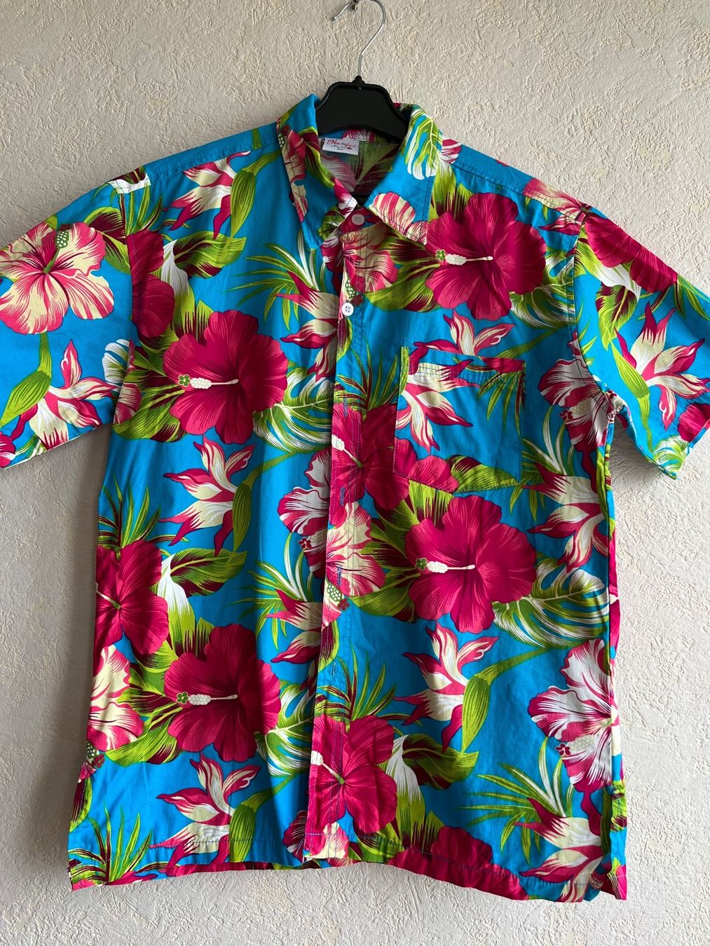 Camicette: New stylish Havais  shirt size M – Nuovo (secondo la descrizione) da Chêne-Bougeries venduto da Seetooyoo