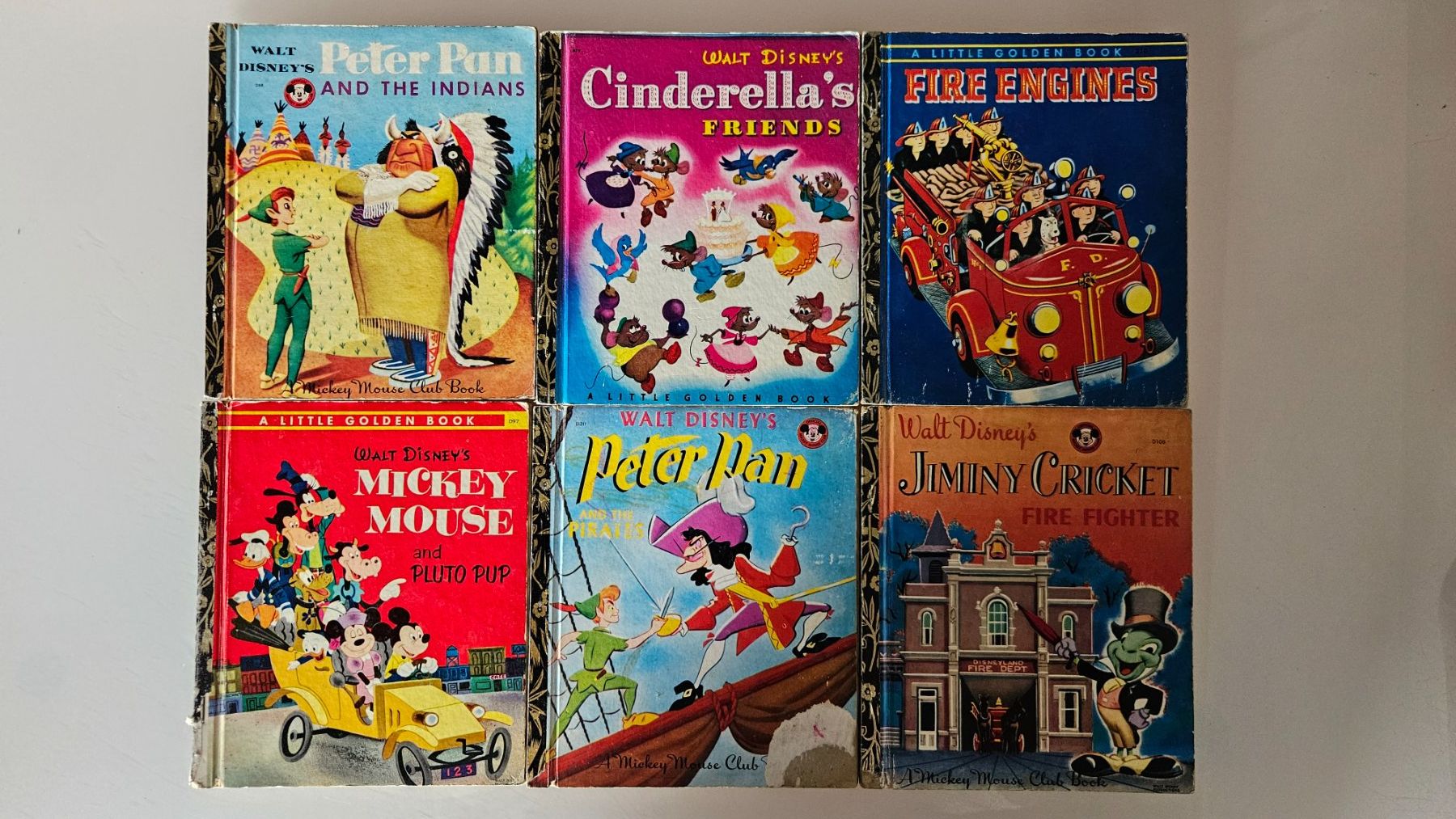 Libri: Walt Disney Märchen Bücher – Usato da Basel venduto da True_Hofer_Store