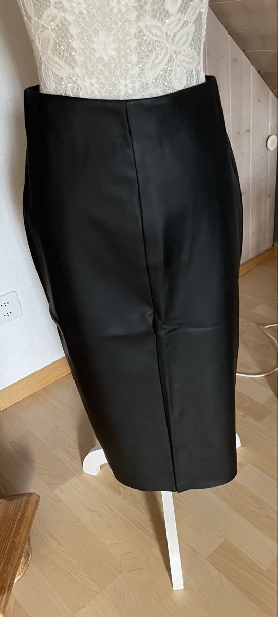H&M Röcke: Rock schwarz Lederimitat H & M – Neu (gemäss Beschreibung) aus Bubendorf von KaubkueRe