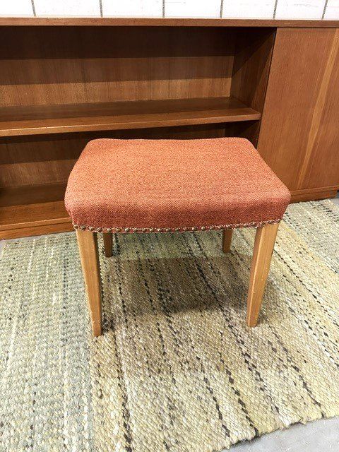 Sgabelli: PoLsteR HoCKeR – Usato da Winkel venduto da zeho