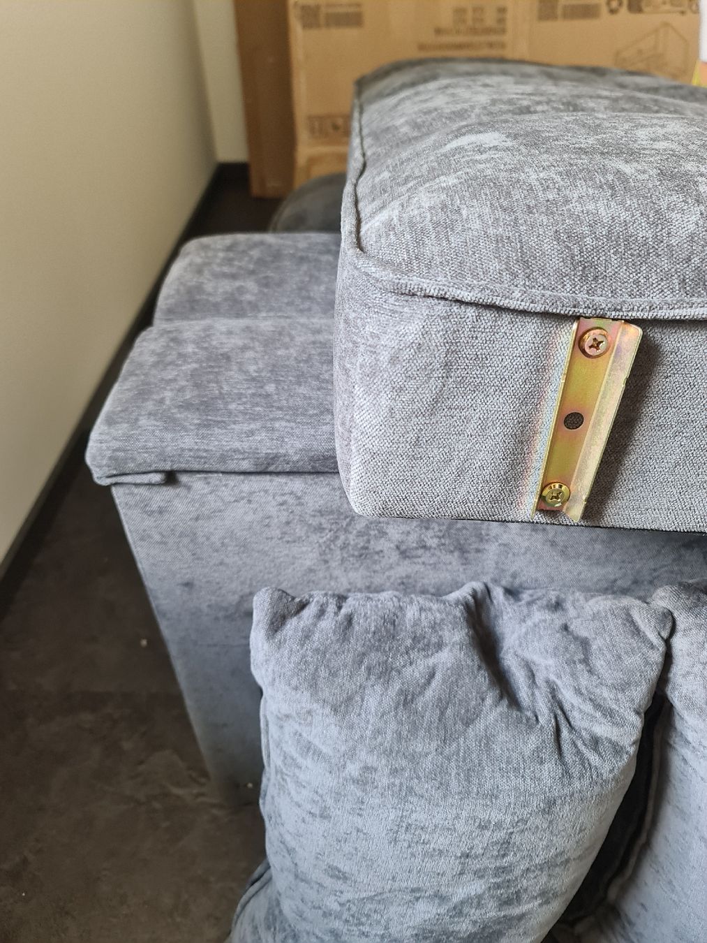 Divani: Schlafsofa grau-> Neupreis; CHF 492.- – Nuovo e nell'imballaggio originale da Rüti ZH venduto da dynastar6 5