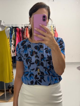 Hugo Boss Kurzarm Bluse 36 aus Seide blau Blumen gemustert