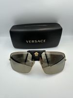 VERSACE VE2207Q Goldgelbe Sonnenbrille