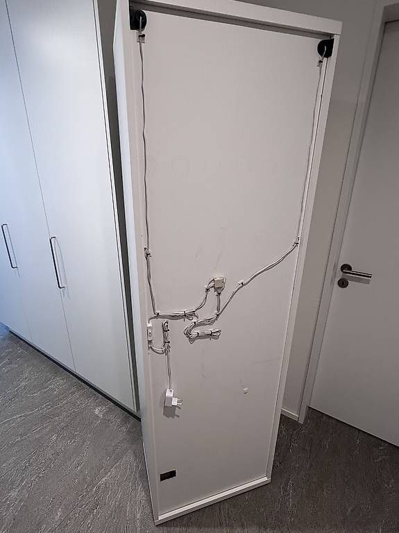 Vitrinen: Ikea Besta Vitrine mit Beleuchtung – Gebraucht aus Wiesendangen von ReneKe01 3