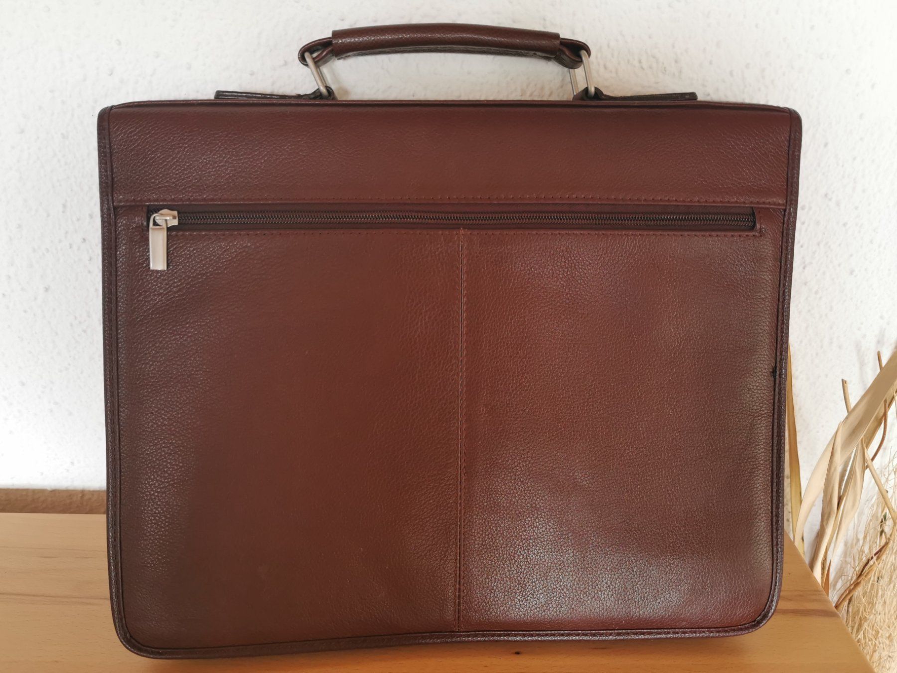 Valigie & Borse: NEUE Leder-Aktentasche mit Schloss, Innenfächer – Nuovo e nell'imballaggio originale da Gebenstorf venduto da Aturic 2