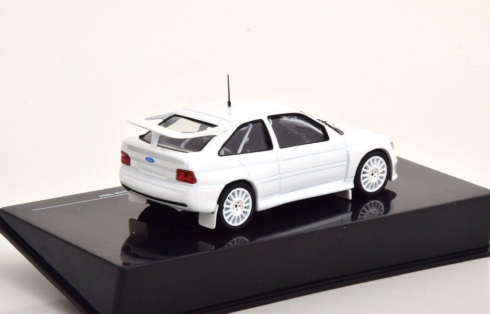 Ford Modellautos: Ford Escort RS Cosworth Plain Body Version 1994 weiss / – Neu und originalverpackt aus Gerlafingen von espero88 7