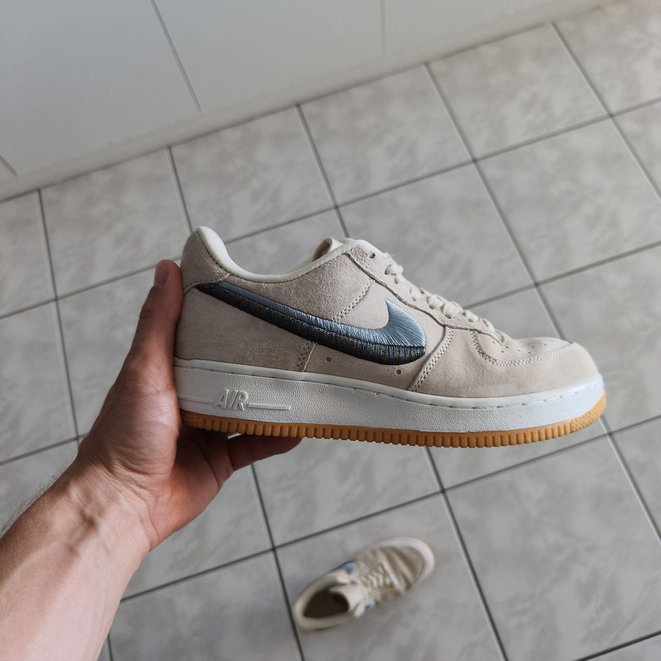 Damenschuhe: Baskets Nike Air Force 1 beige 38 – Neu (gemäss Beschreibung) aus Neuchâtel von yba_9xgy