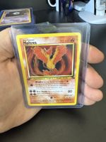 1. Editin PokemonMoltres