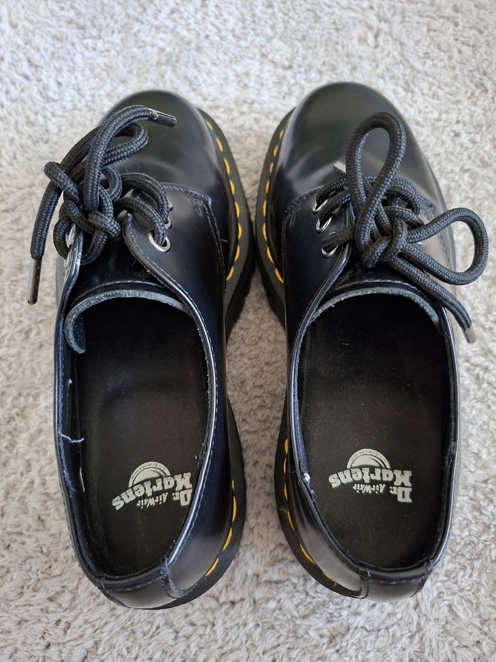 Dr. Martens Damenschuhe: Chaussures Dr. Martens noires taille 37 – Gebraucht aus Renens VD von ser_j2fn 4