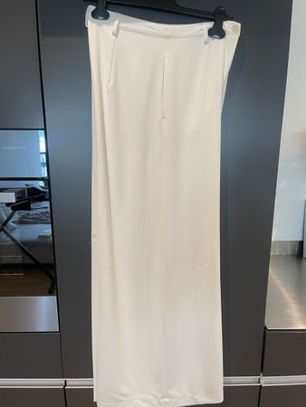 Elegante weisse Stoffhose - Sommerlicher Look