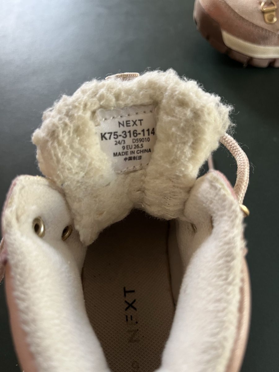 Next Chaussures filles: Next Winterstiefel  – D'occasion à Zürich par sabirones 2
