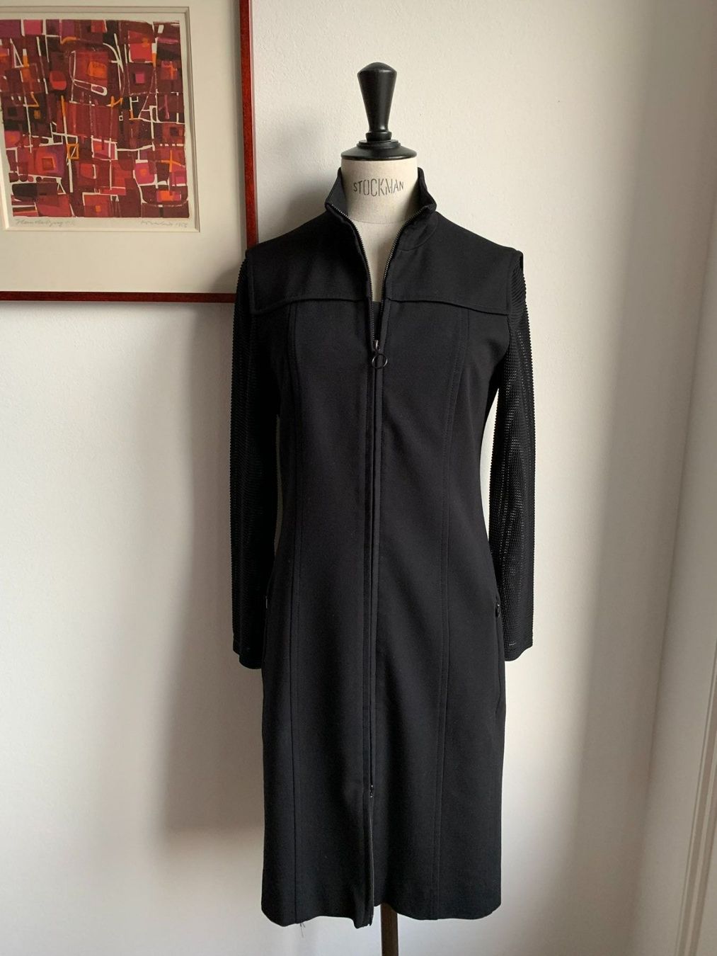 Akris Kleider: AKRIS: Schwarzes Kleid mit transparenten Armen, 36 – Neu (gemäss Beschreibung) aus Luzern von designluzern 1