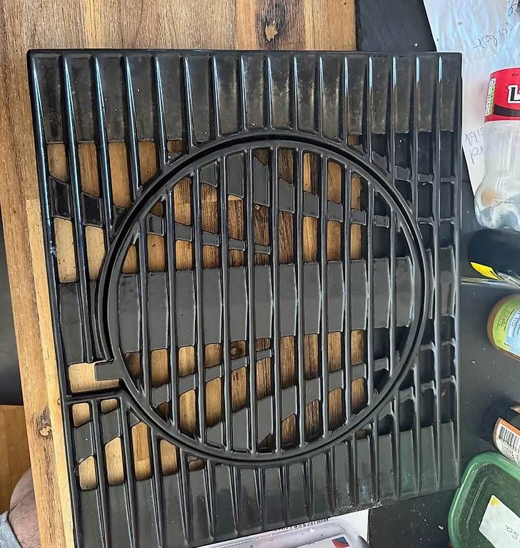 Grills: Plaque de rechange modulaire pour gril à gaz – Gebraucht aus Cossonay-Ville von gar_hl7j